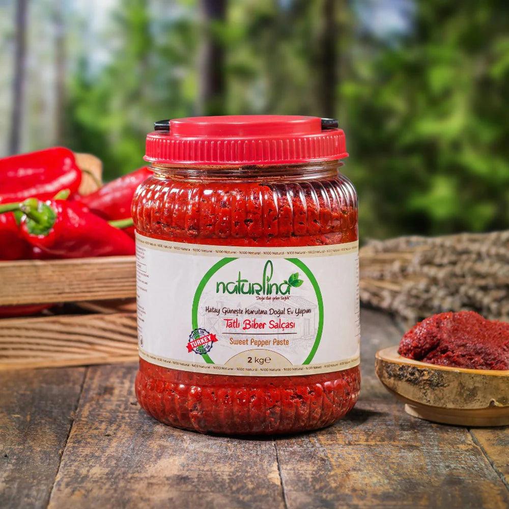 Tatlı biber salçası