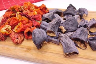 Gefüllte Auberginen-Paprika-Mischung